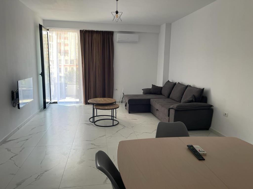 Sunrose Residences Sarandë Exterior foto