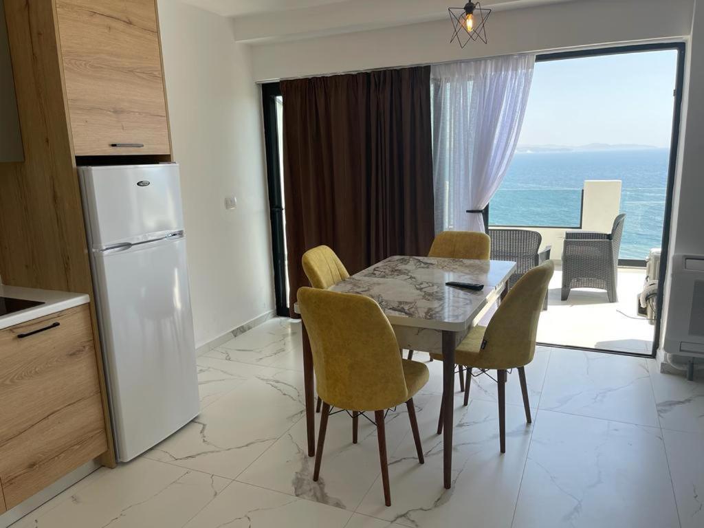Sunrose Residences Sarandë Exterior foto