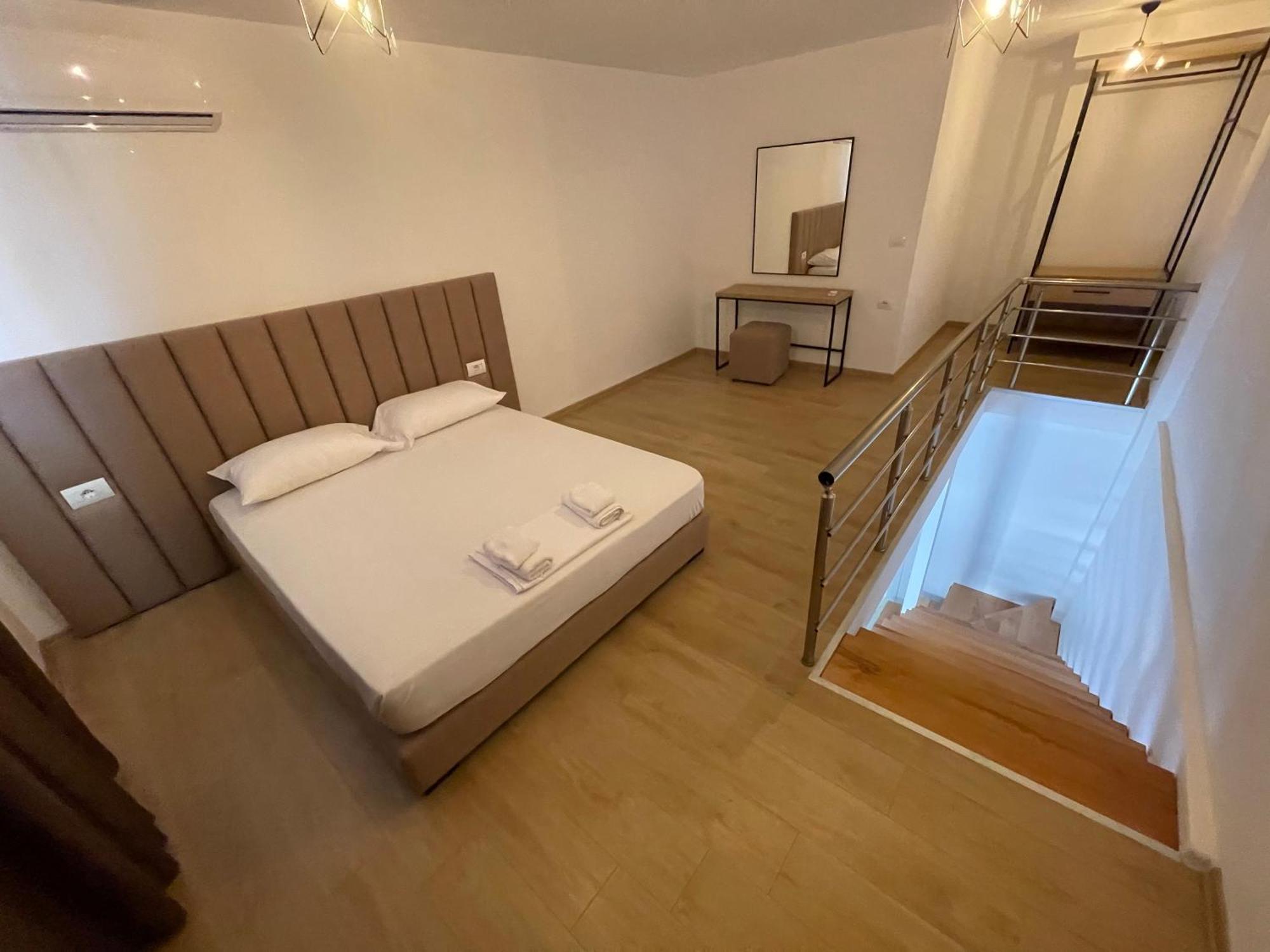 Sunrose Residences Sarandë Exterior foto