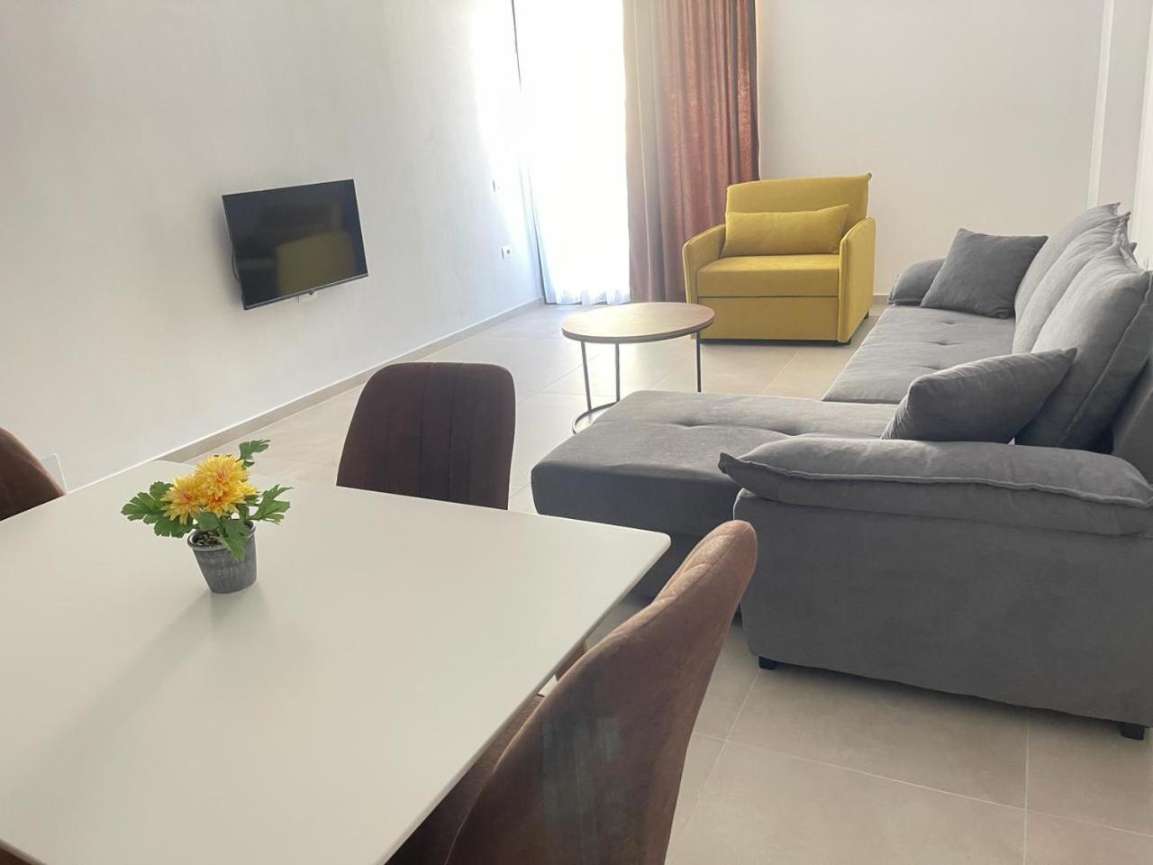 Sunrose Residences Sarandë Exterior foto